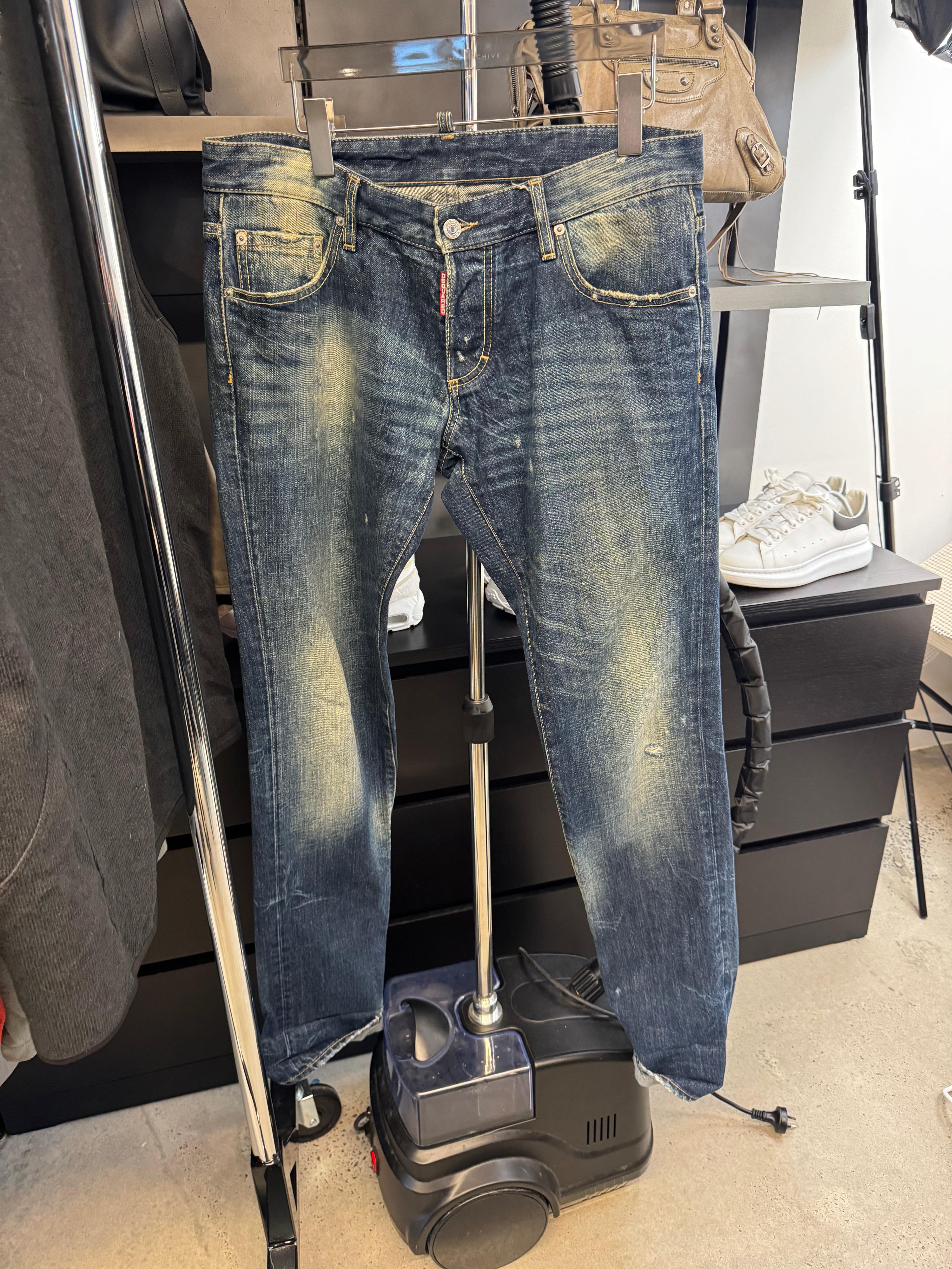 Dsquared Distressed Jeans Mid Wash Blue (Size 50/L)