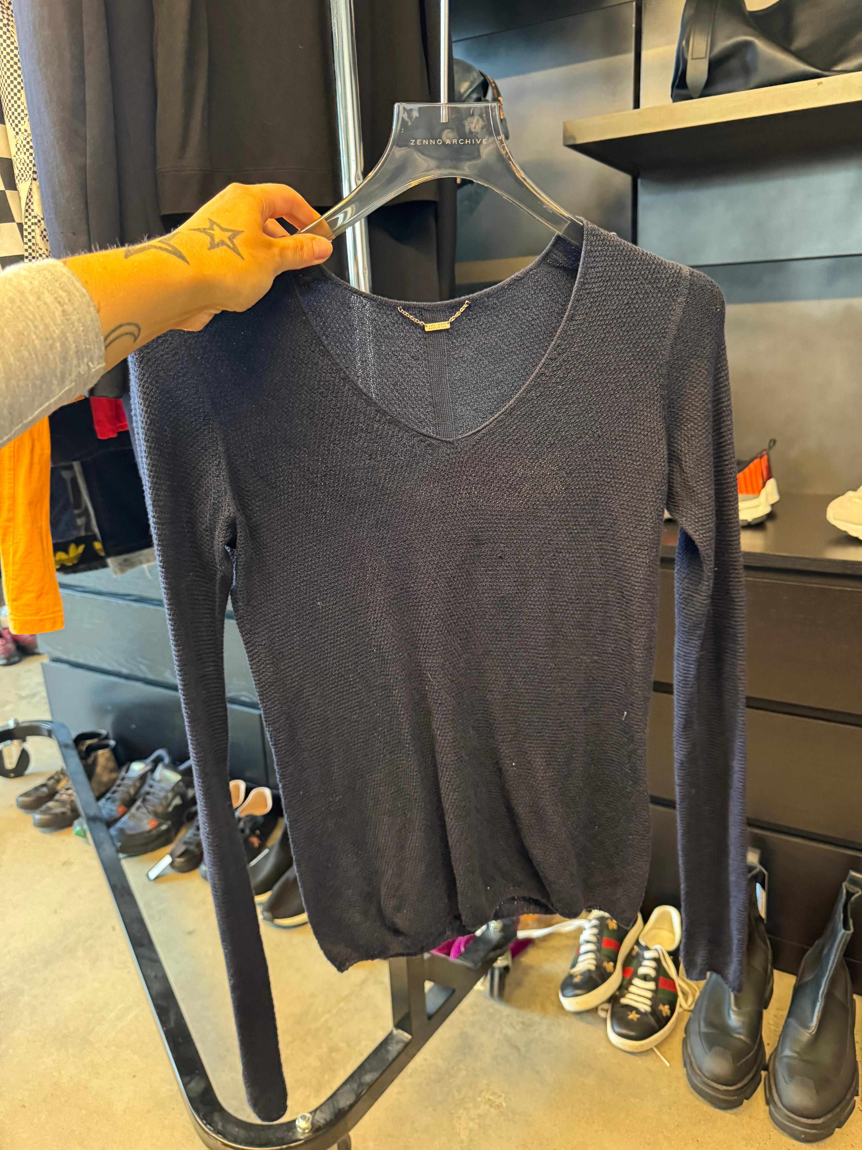 The Row Cashmere V-Neck Sweater Navy (Size S)