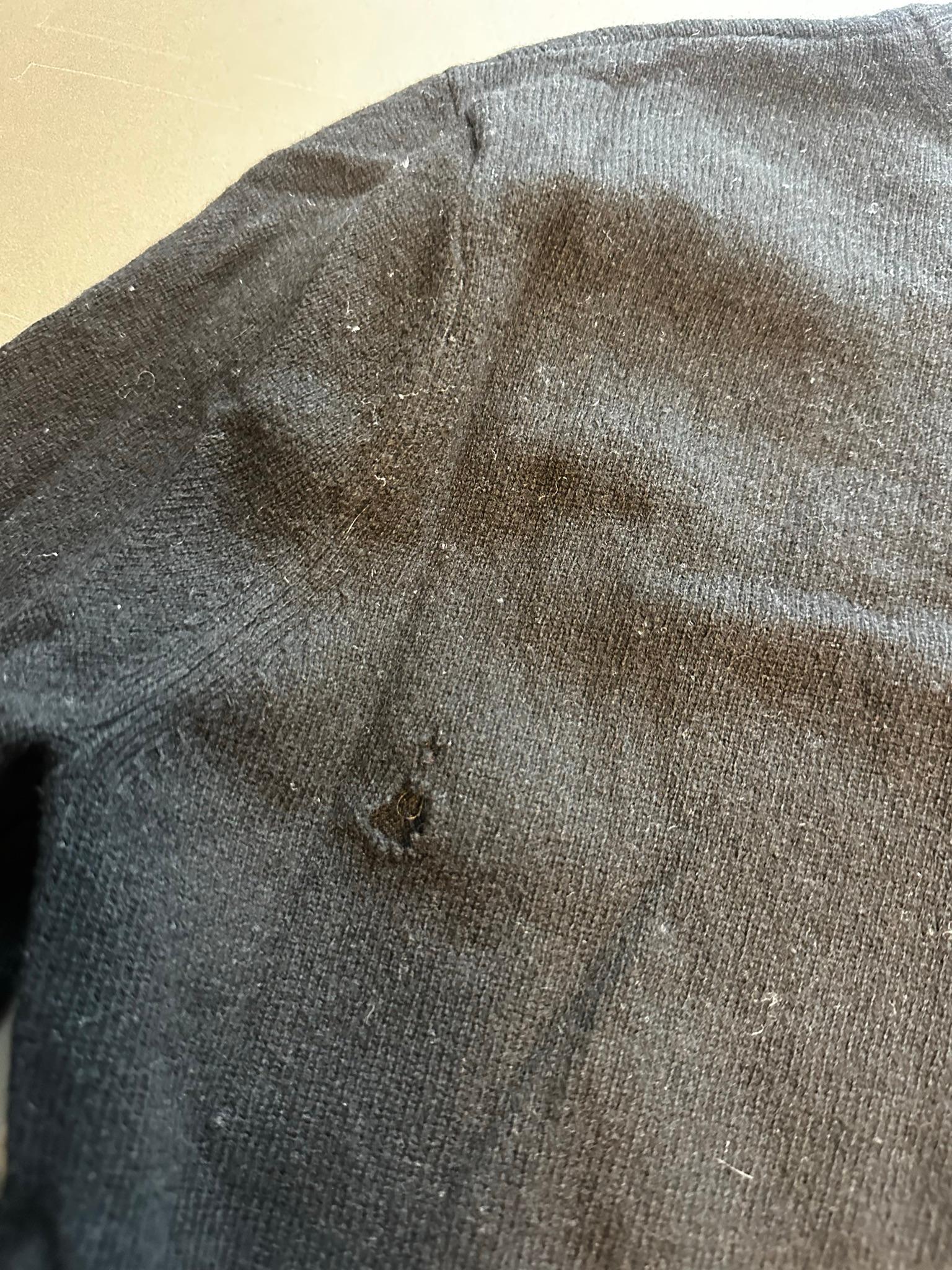 Number (N)ine FW06 ‘Noir’ Wool V-Neck Sweater Black (Size 3) thumbnail 7