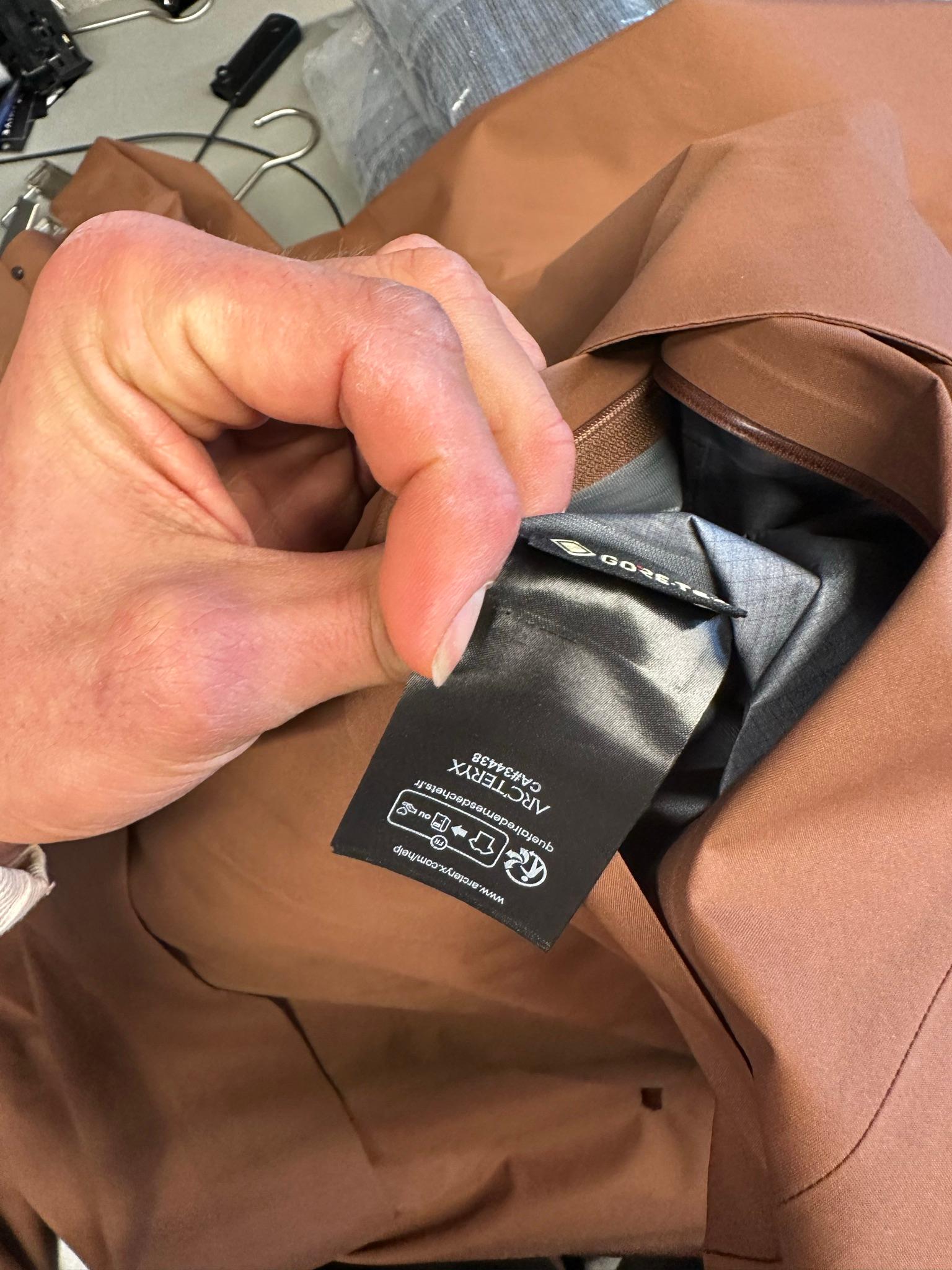 Arc'teryx Veilance Ifora Goretex Jacket W Brown (Size M) thumbnail 5