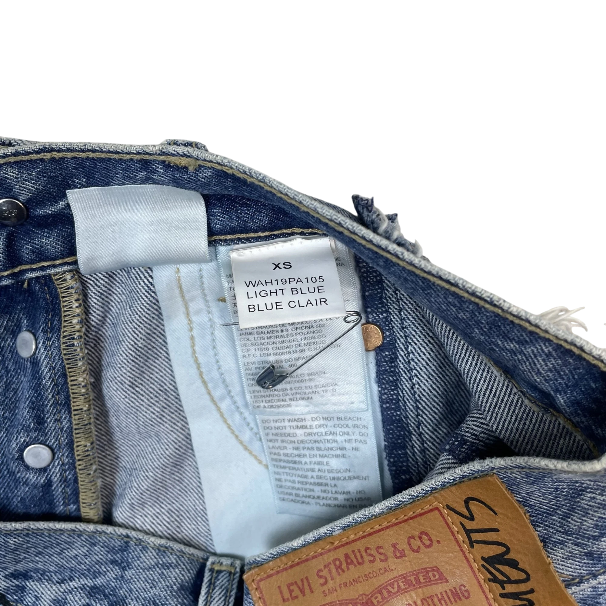 Levi’s x Vetements AW19 Tribal Sticker Patchwork Jeans Blue (Size XS) thumbnail 6