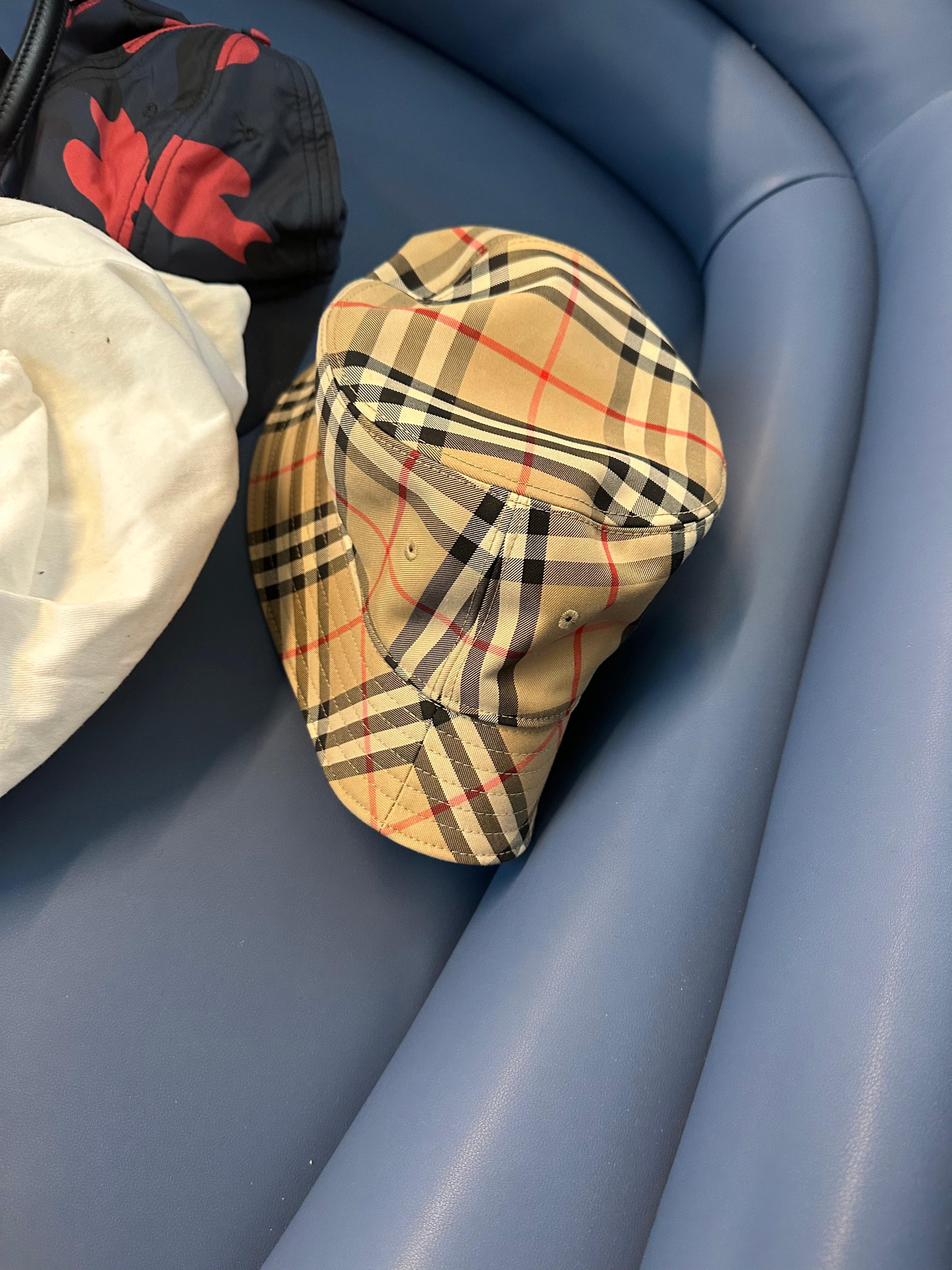 Burberry Nova Check Bucket Hat (Size S)