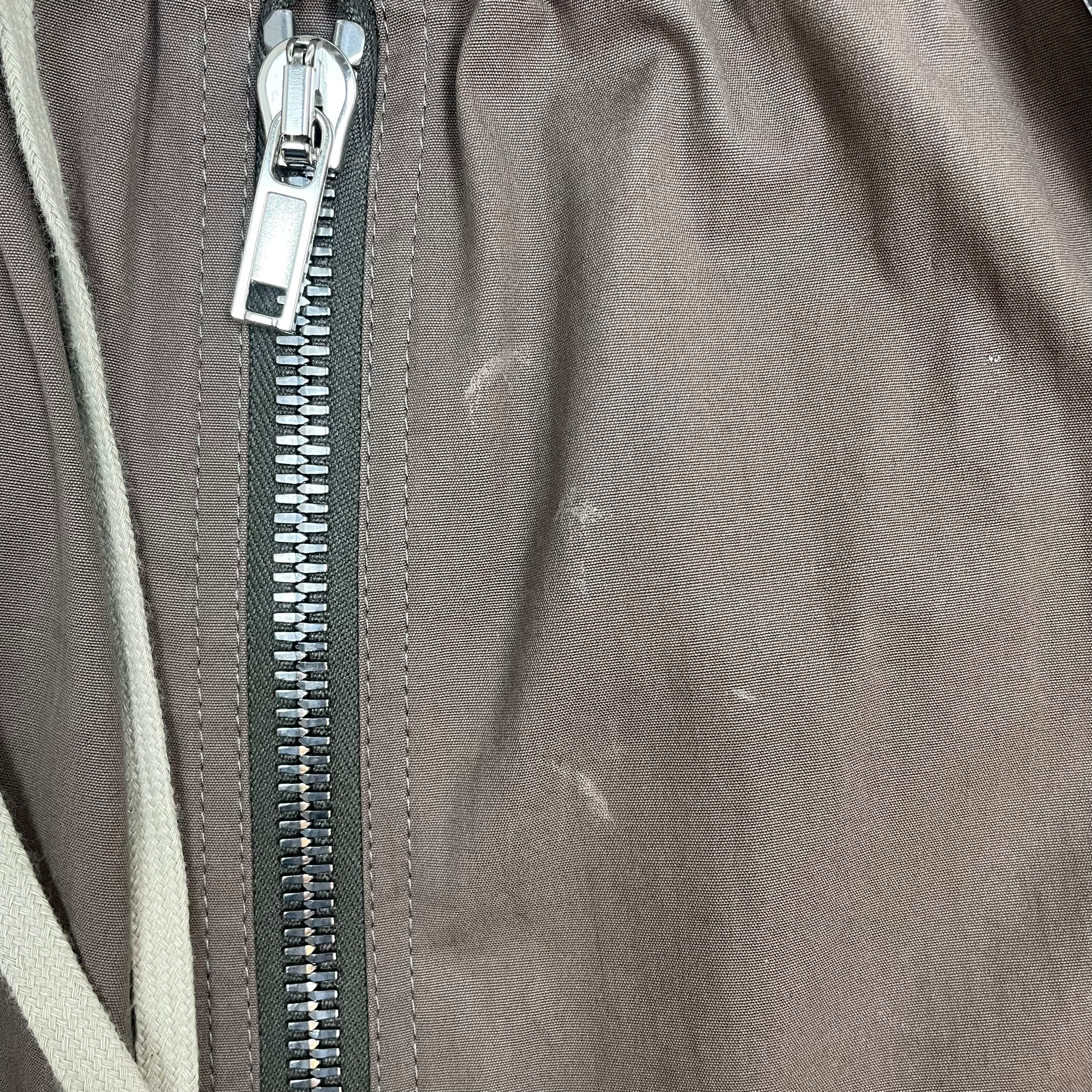 Rick Owens FW22 Strobe Bela Drop Crotch Nylon Zip Trousers ‘Dust’ Grey (Size 50/L) thumbnail 5