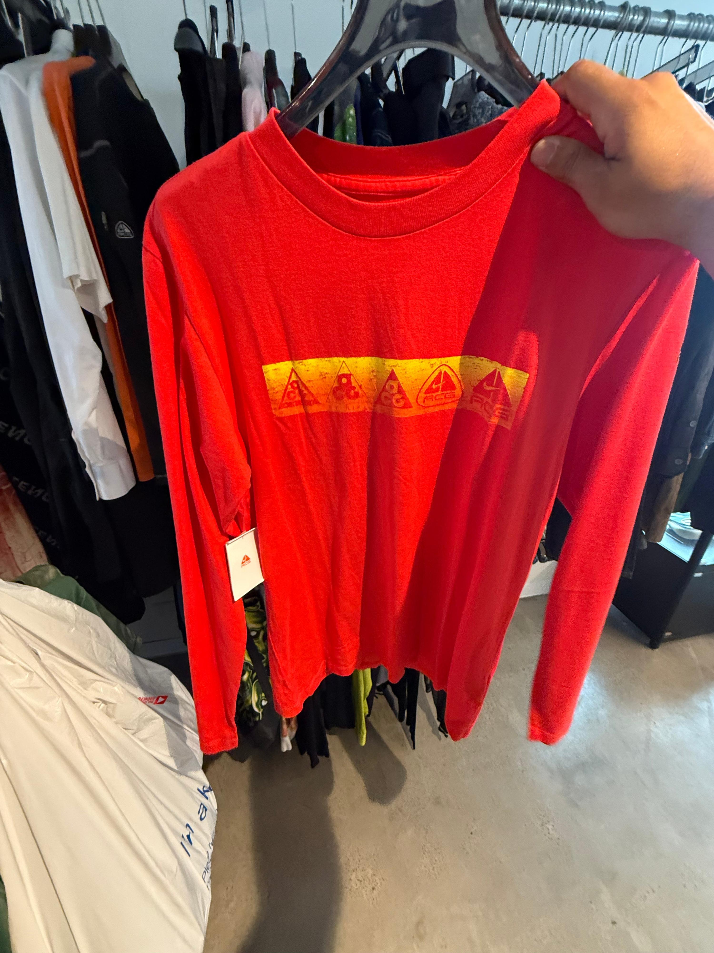 Nike ACG 00s Logo-Print Long Sleeve T-Shirt Red (Size M)