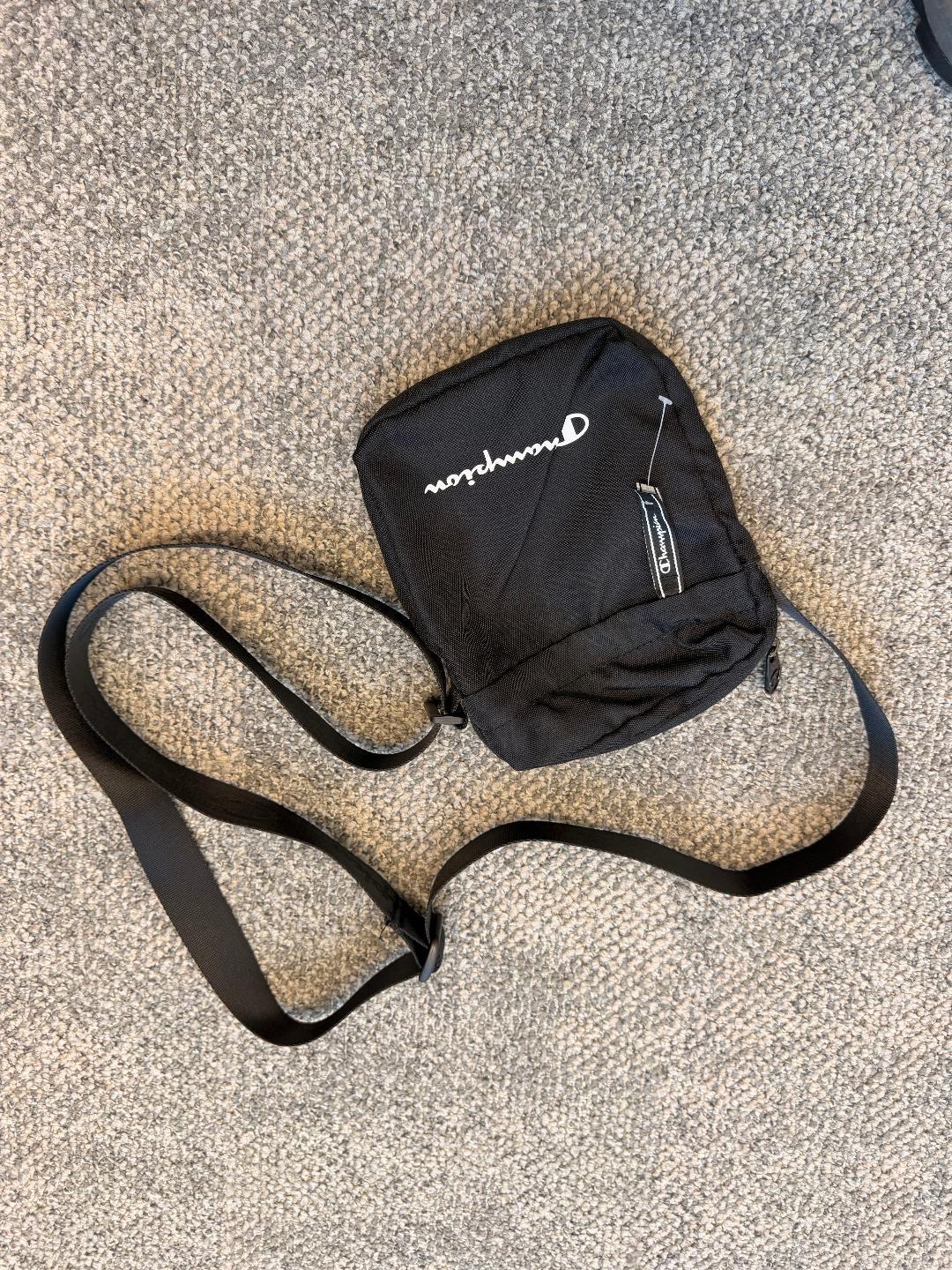 Champion crossbody bags - mens O/S
