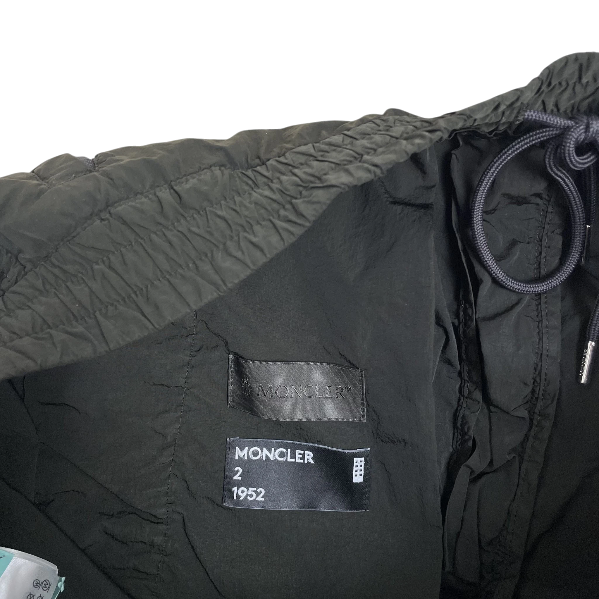 Moncler 1952 Nylon Pants Dark Green (Size 50/L) thumbnail 2