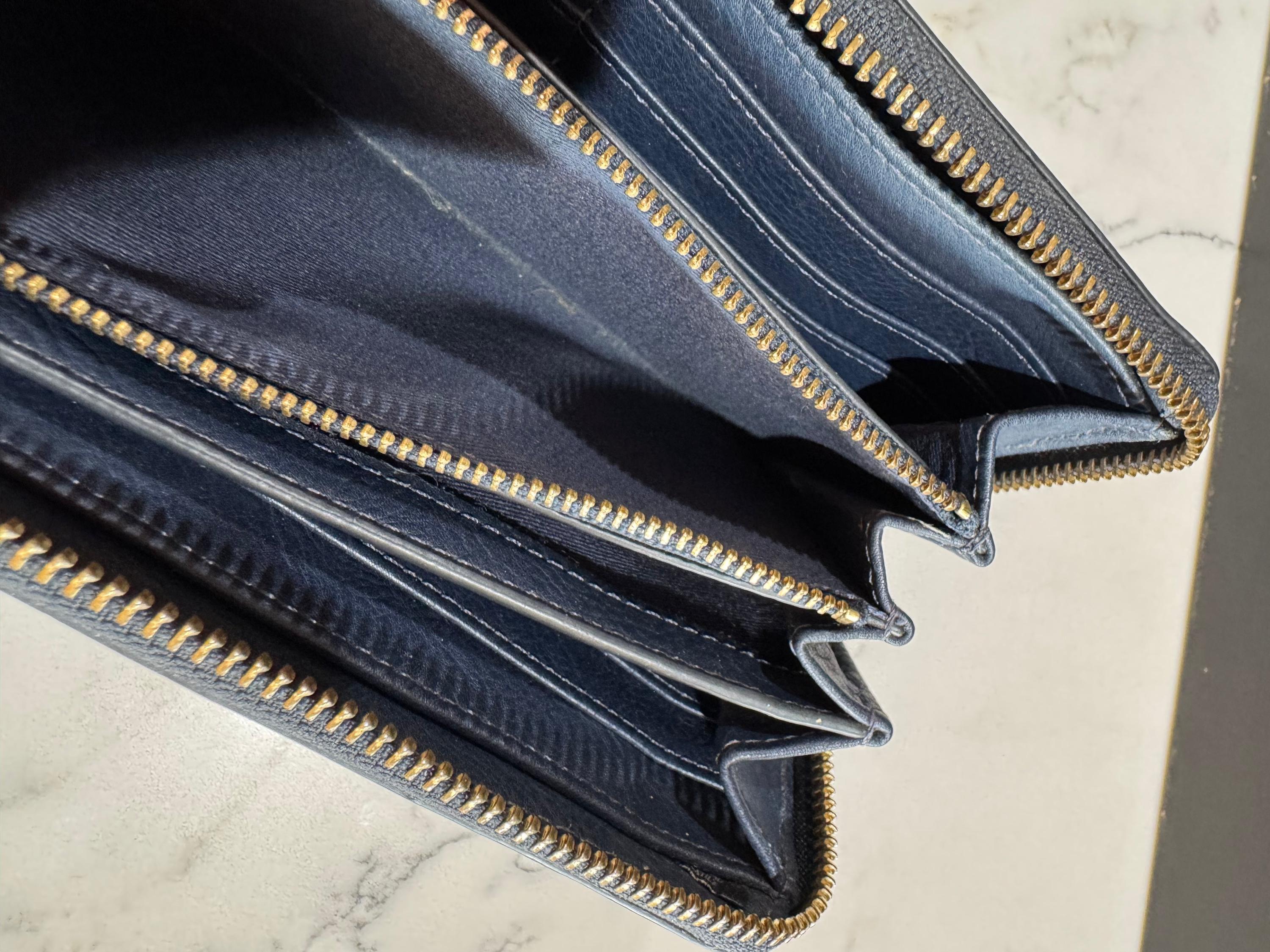 Fossil Wallet thumbnail 10