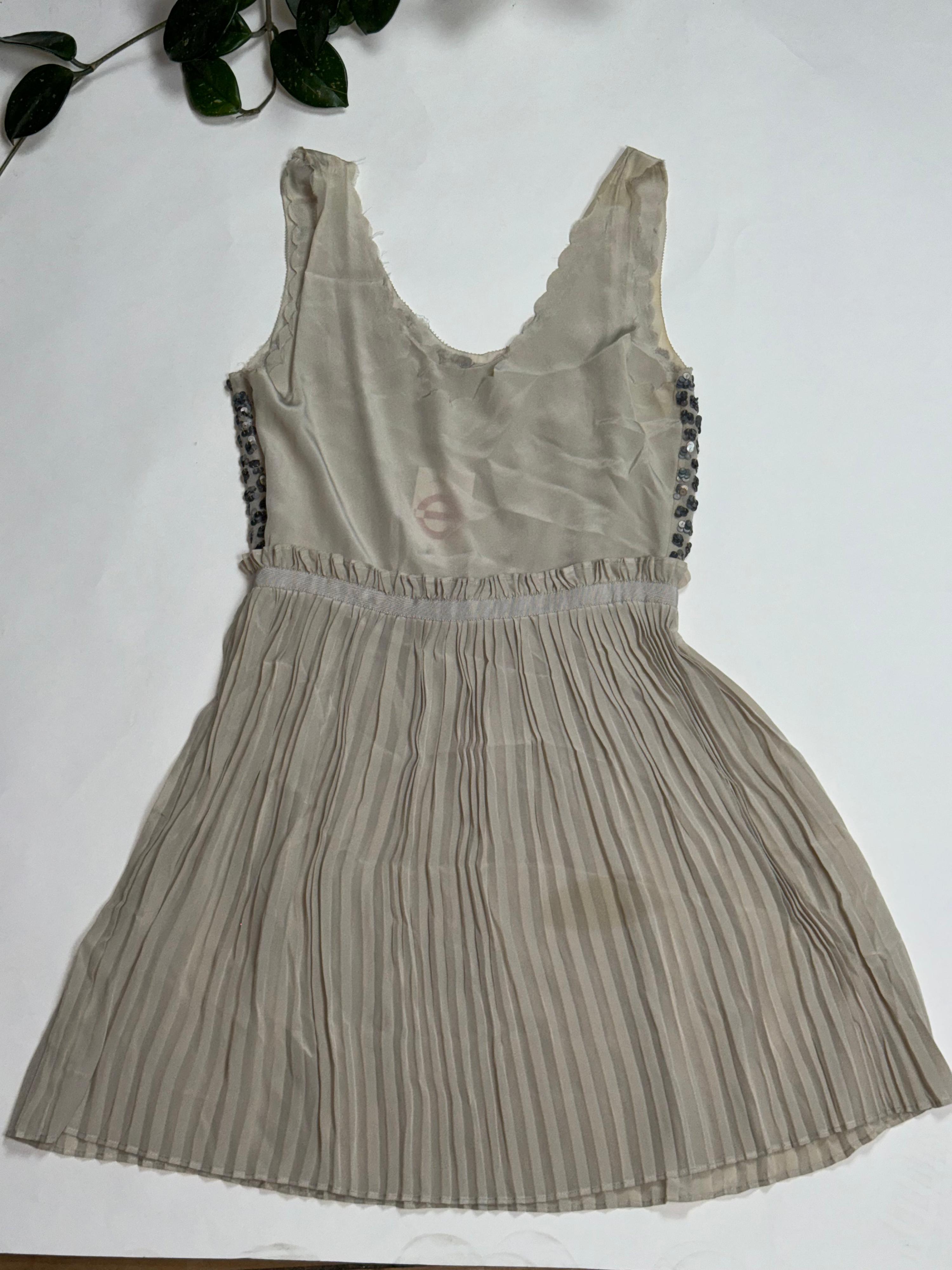 Witchery Sequin Grid Pleated Dress thumbnail 2