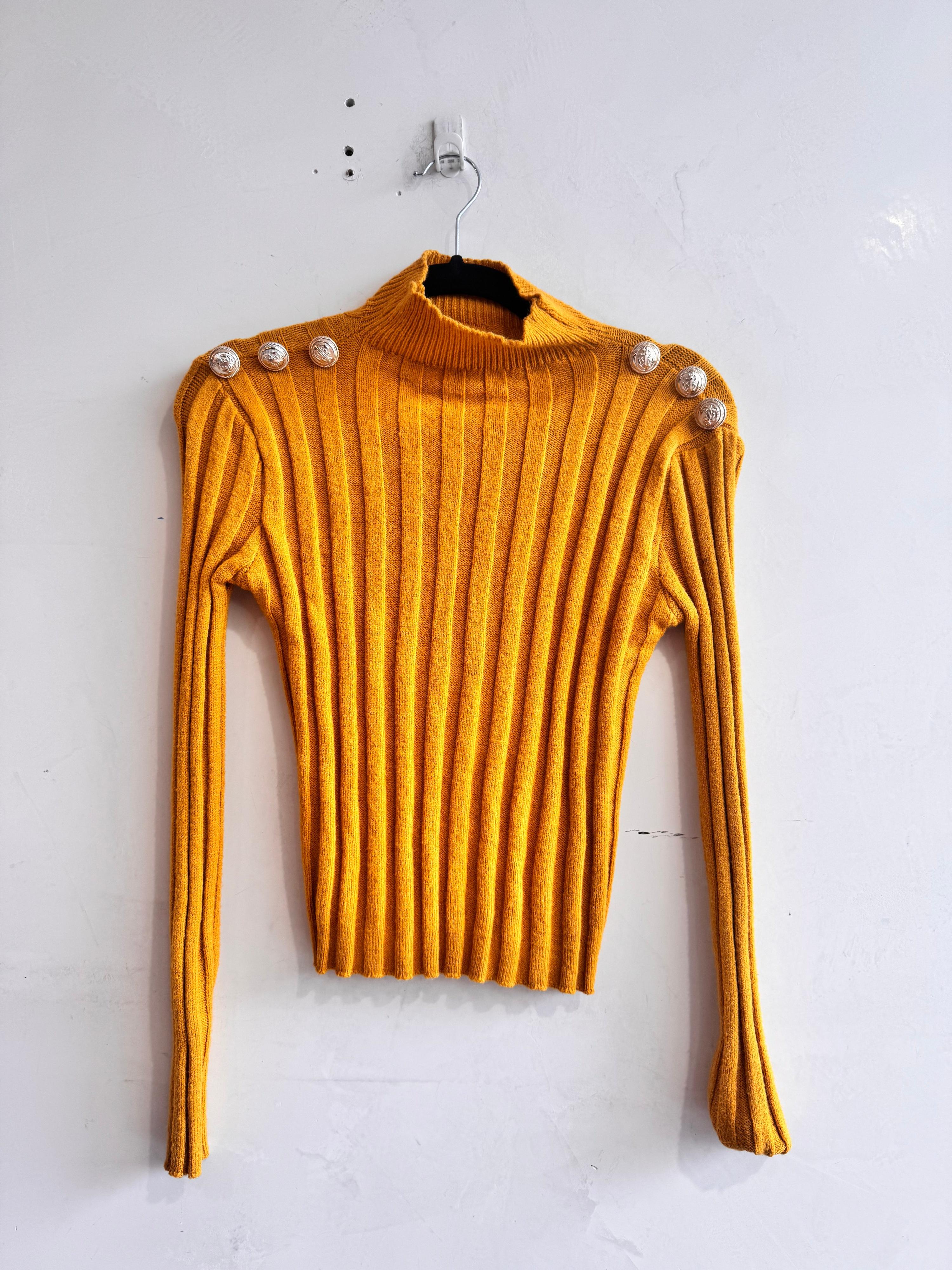 Turtleneck knit top with button details - Size S - Gold