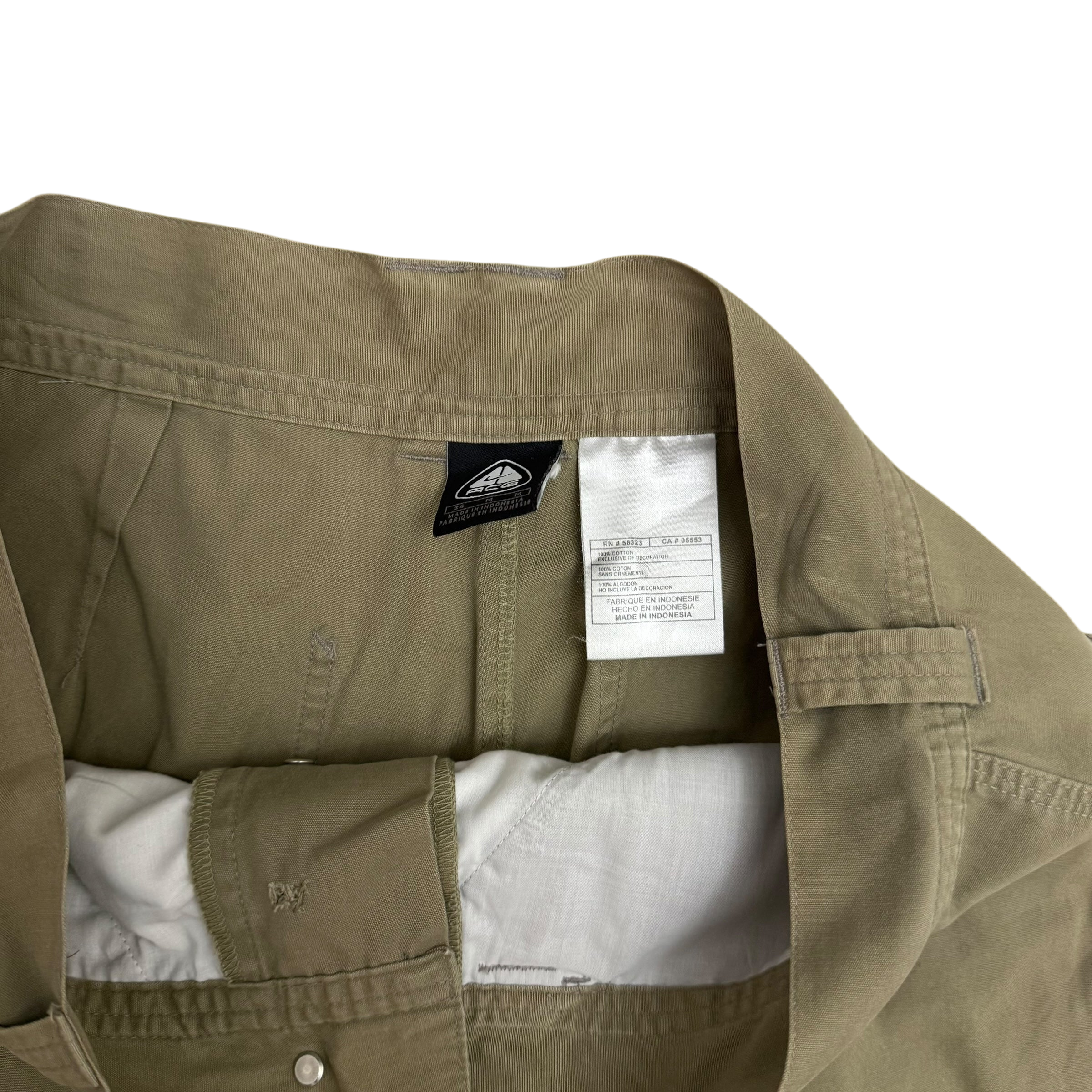 Nike ACG 90s Carpenter Shorts Beige (Size M) thumbnail 3