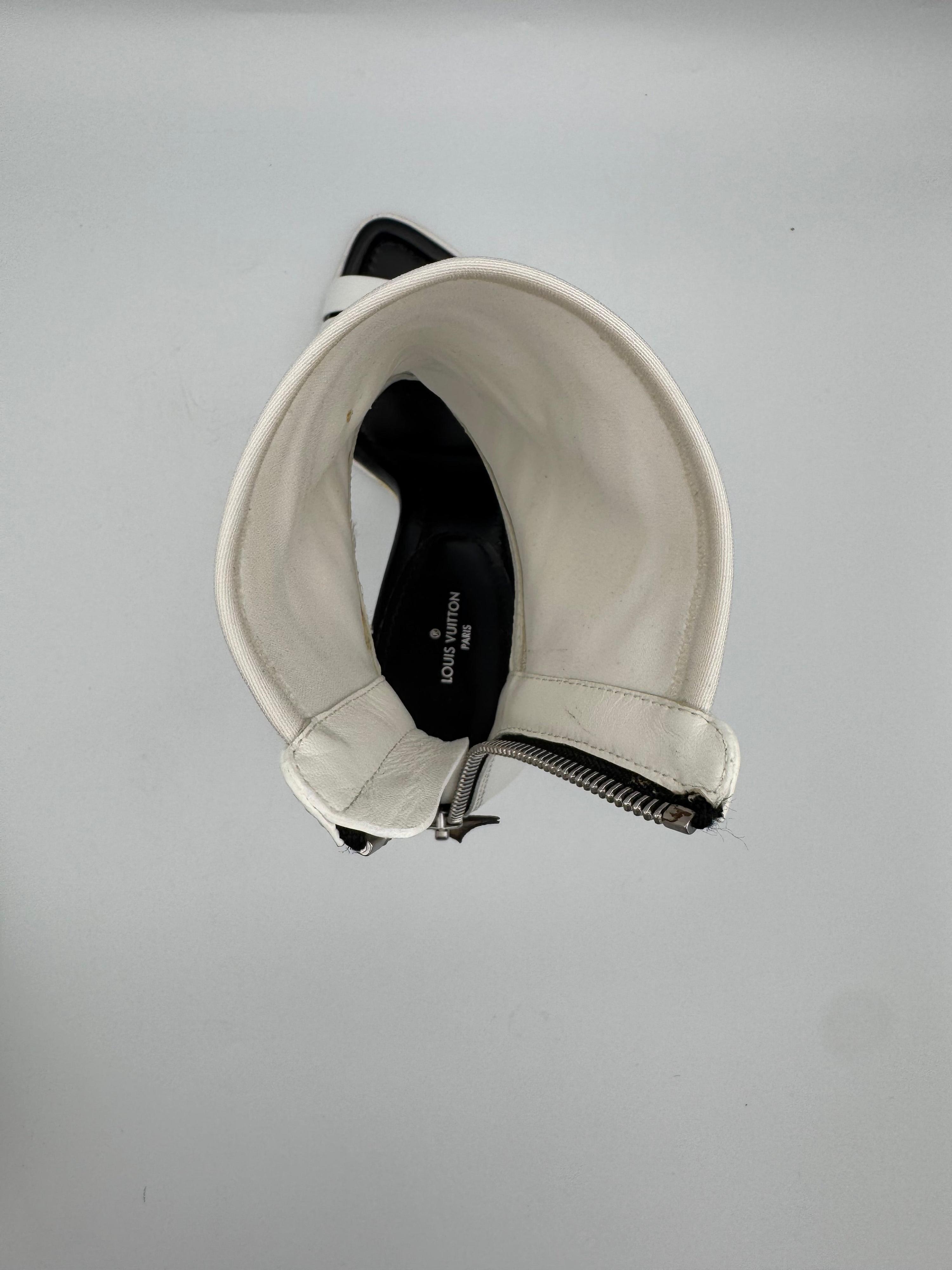 LOUIS VUITTON White Cutout Heels Size 38 thumbnail 13