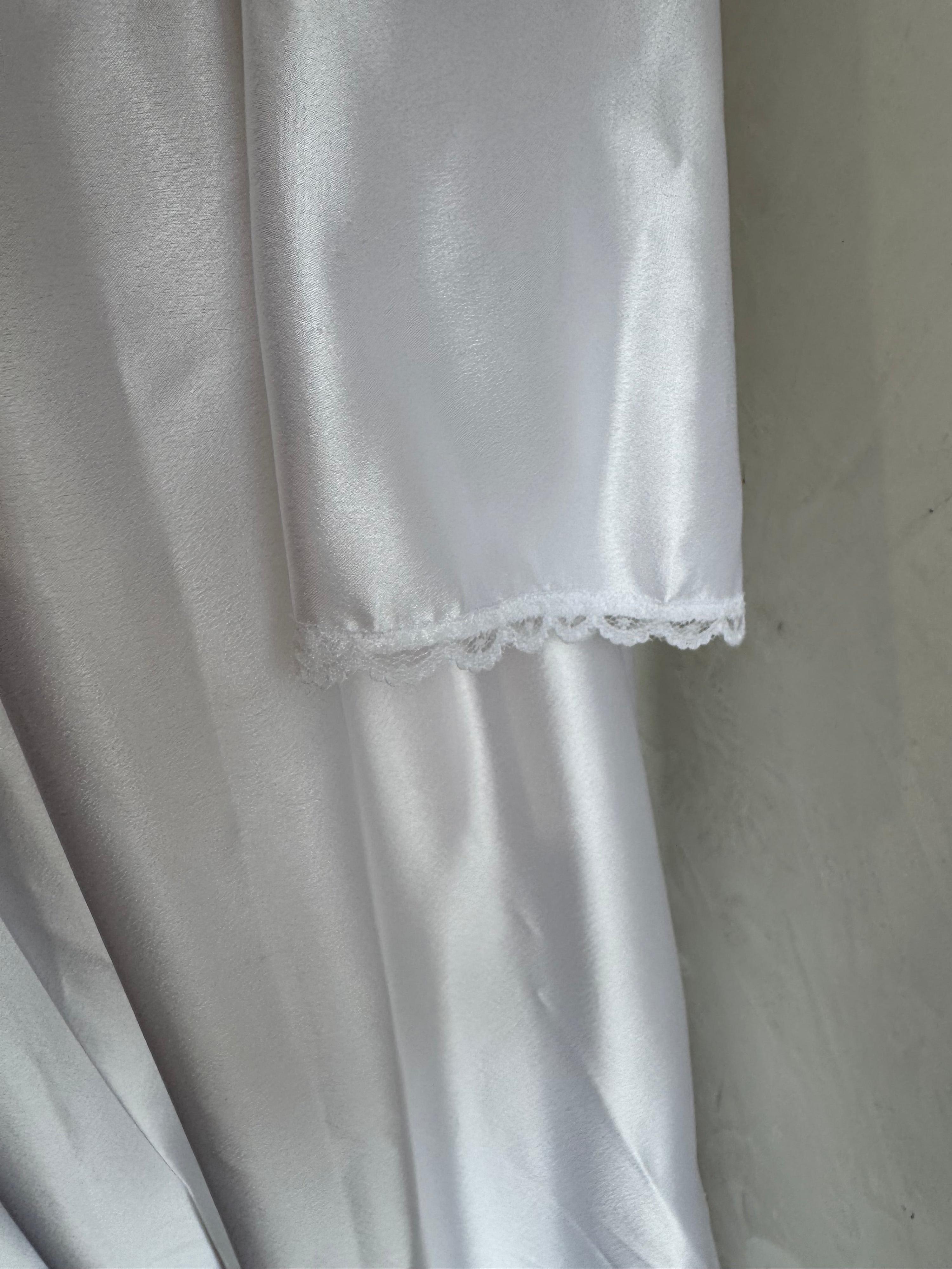 Vintage Barbizon white maxi robe - size S thumbnail 7