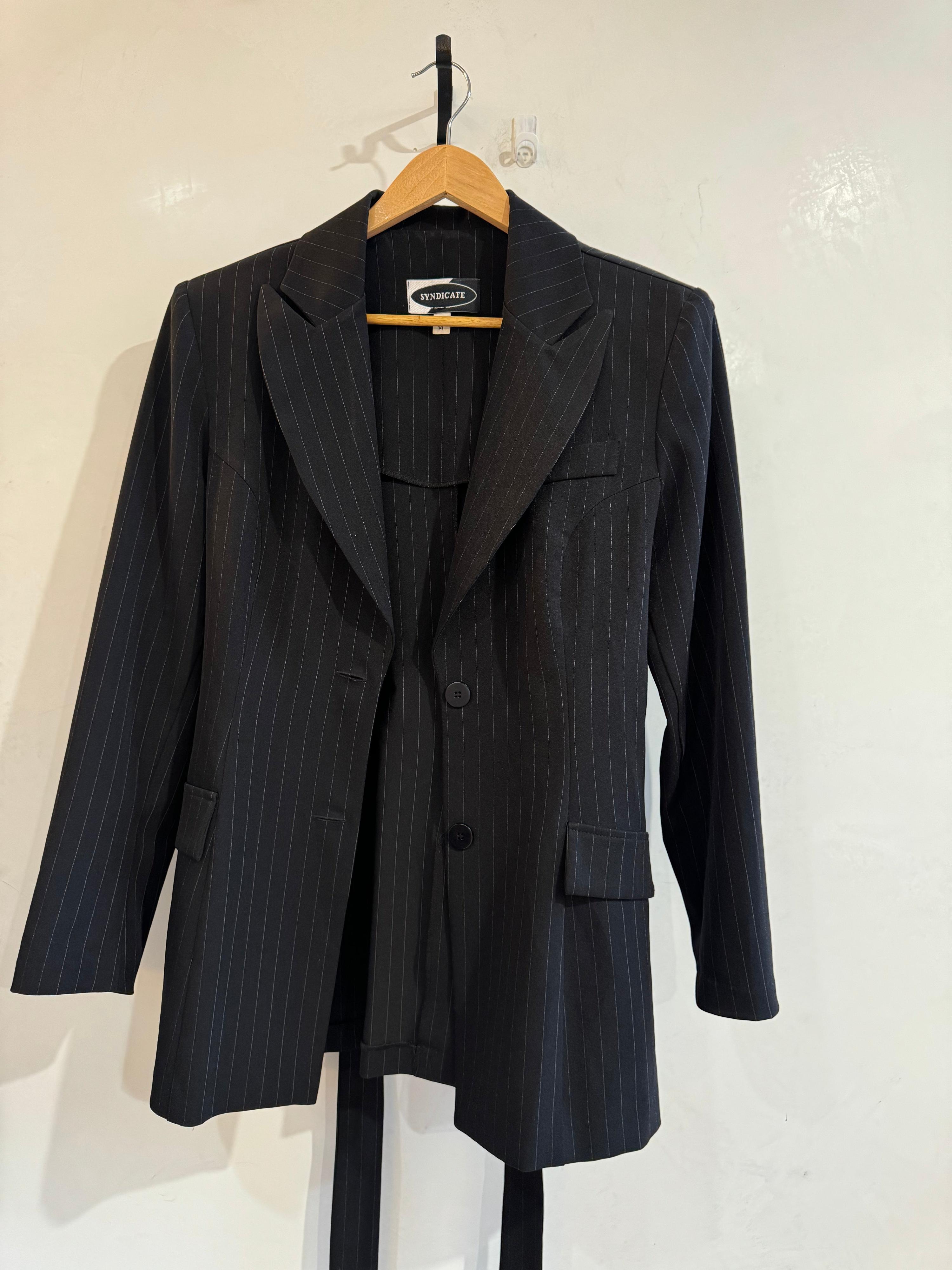 SYNDICATE Vintage Black belted striped jacket Size 14 thumbnail 7