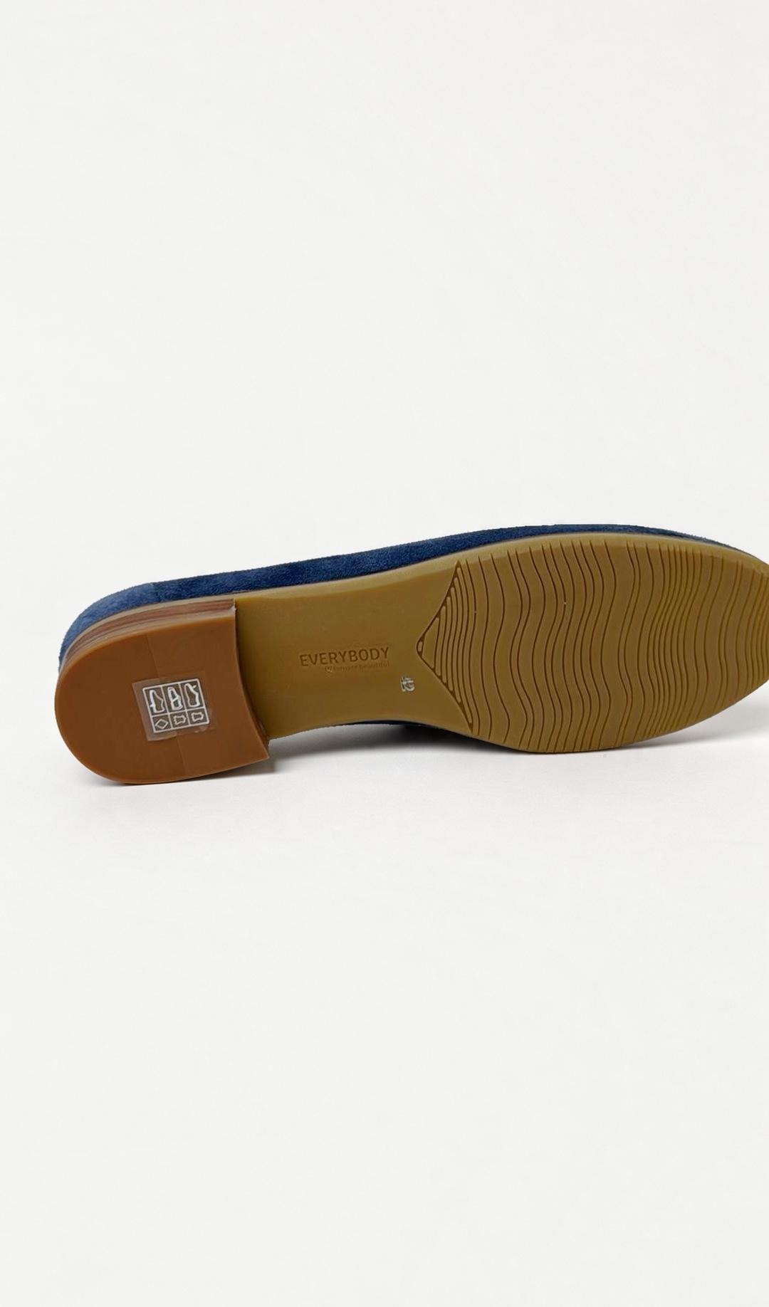 Everybody Blue Suede Loafers 42 thumbnail 2